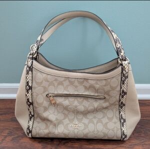 Authentic Coach Kristy Shoulder Bag.
